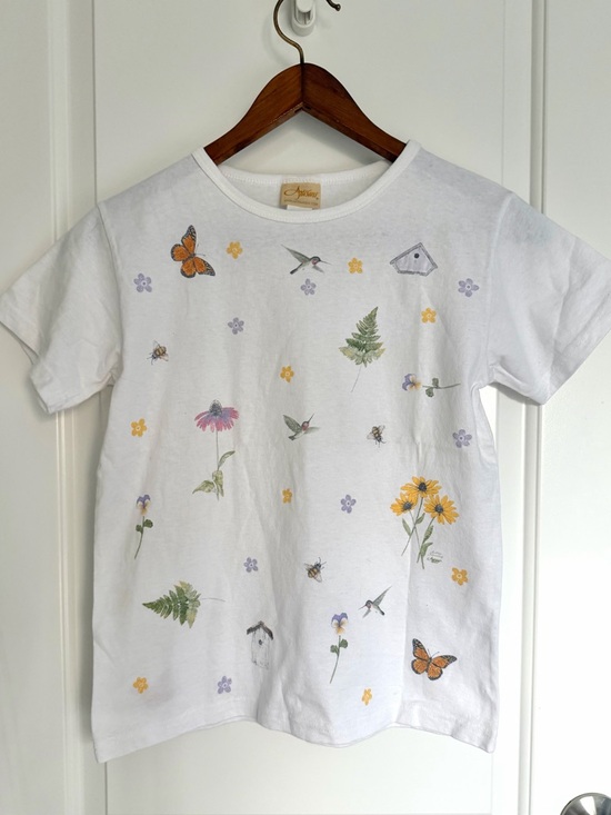 Artisan Tops - Artisan Vintage White Tee with Yellow & Purple Floral Butterfly Hummingbird